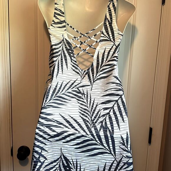 Portocruz  Leaf Print Swim Cover-Up - Small - Picture 2 of 7